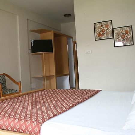 Pine Top Hotels Naran Exterior photo
